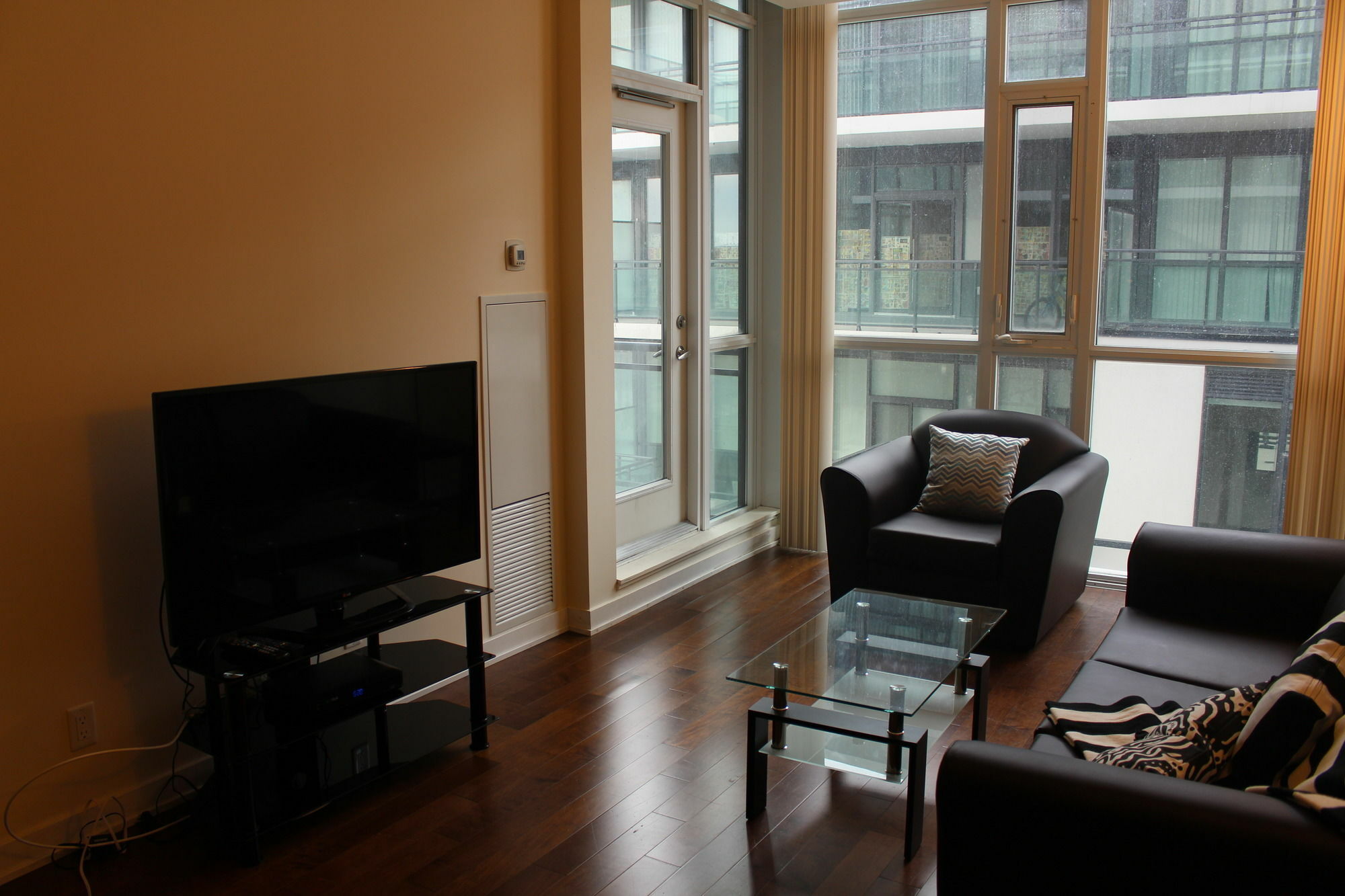 Custom Luxury Suite - By Elite Suites Mississauga Exterior foto