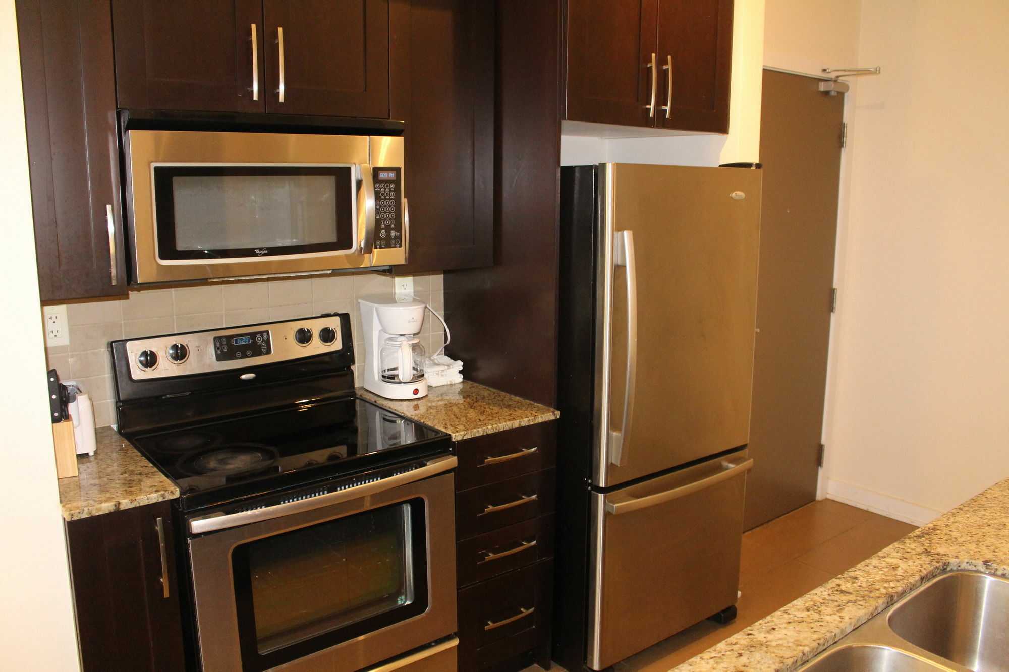 Custom Luxury Suite - By Elite Suites Mississauga Exterior foto